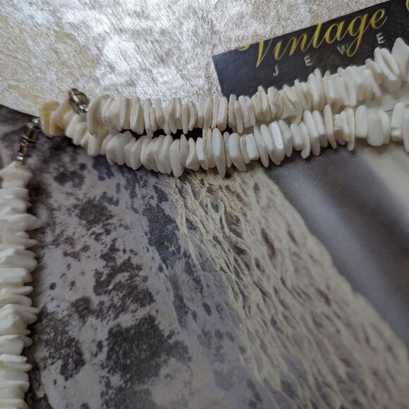 Shell Choker Necklace Bundle of 2 natural chards hand beaded vintage - Picture 10 of 12